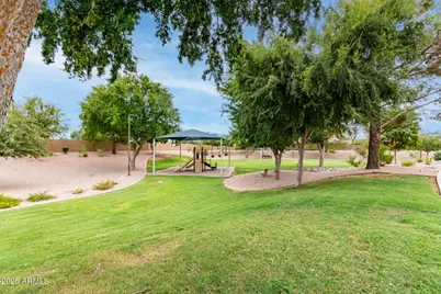 24 S Willow Creek Street, Chandler, AZ 85225 - Photo 43