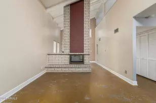 2930 N 22nd Pl, Phoenix, AZ 85016 - Photo 9