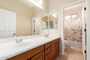 43402 W Desert Fairways Dr, Maricopa, AZ 85138 - Photo 27