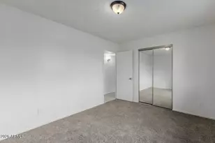 2525 N 47th Dr, Phoenix, AZ 85035 - Photo 17