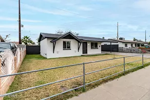 2525 N 47th Dr, Phoenix, AZ 85035 - Photo 3