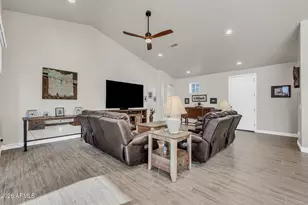 565 W Perkins St, San Tan Valley, AZ 85143 - Photo 23