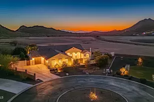 565 W Perkins St, San Tan Valley, AZ 85143 - Photo 3