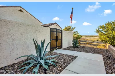 565 W Perkins Street, San Tan Valley, AZ 85143 - Photo 11