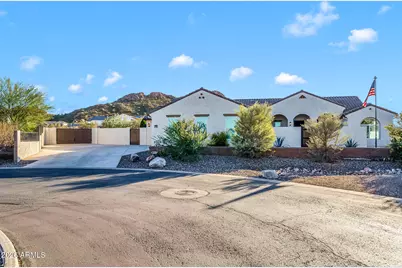 565 W Perkins Street, San Tan Valley, AZ 85143 - Photo 7