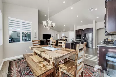 565 W Perkins Street, San Tan Valley, AZ 85143 - Photo 19