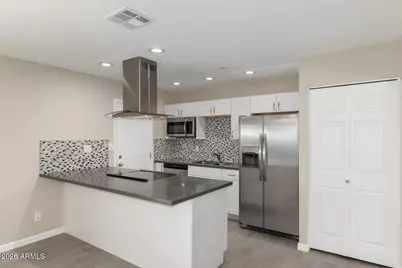 3702 W Glendale Avenue, Phoenix, AZ 85051 - Photo 9