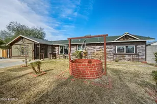 2970 N 53rd Dr, Phoenix, AZ 85031 - Photo 1