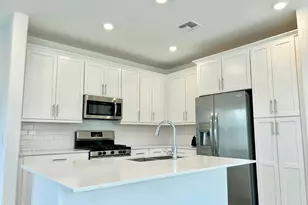 4077 S Sabrina Dr, Chandler, AZ 85248 - Photo 7