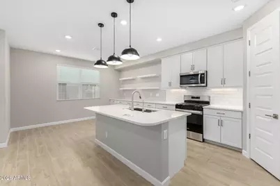 5818 E Zachary Drive, Phoenix, AZ 85054 - Photo 9