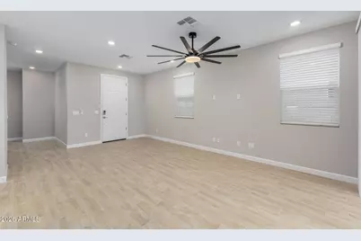 5818 E Zachary Drive, Phoenix, AZ 85054 - Photo 7