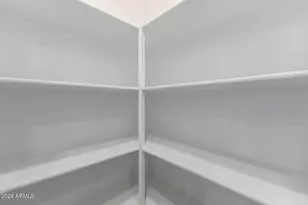 5818 E Zachary Dr, Phoenix, AZ 85054 - Photo 15