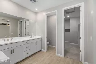 5818 E Zachary Dr, Phoenix, AZ 85054 - Photo 23