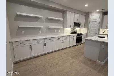 5818 E Zachary Drive, Phoenix, AZ 85054 - Photo 13