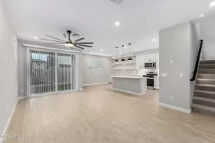 5818 E Zachary Dr, Phoenix, AZ 85054 - Photo 5