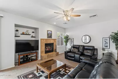 2212 W Blaylock Drive, Phoenix, AZ 85085 - Photo 25