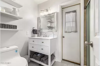 4601 N 75th Street, Scottsdale, AZ 85251 - Photo 17