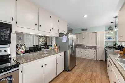 4601 N 75th Street, Scottsdale, AZ 85251 - Photo 13