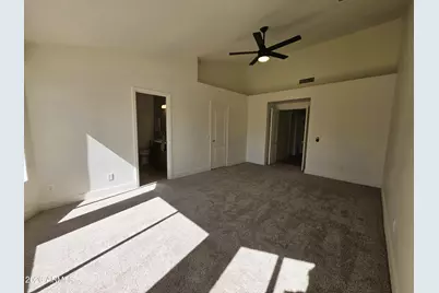 5261 W Shannon Court, Chandler, AZ 85226 - Photo 13