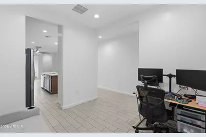 16537 W Hayley Way, Goodyear, AZ 85338 - Photo 7