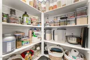 10321 W Deanna Dr, Peoria, AZ 85382 - Photo 25