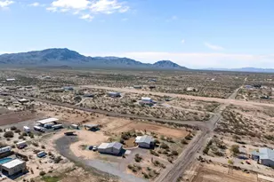 51539 W Donald Rd, Aguila, AZ 85320 - Photo 3