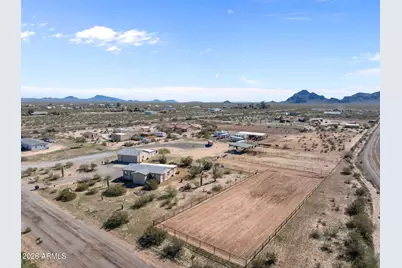 51539 W Donald Road, Aguila, AZ 85320 - Photo 5
