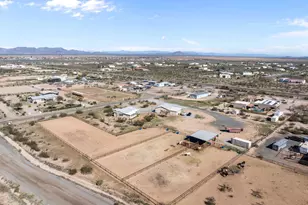 51539 W Donald Rd, Aguila, AZ 85320 - Photo 5