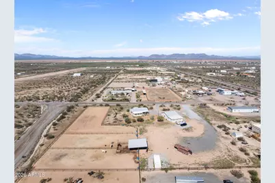 51539 W Donald Road, Aguila, AZ 85320 - Photo 11