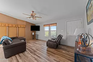 51539 W Donald Rd, Aguila, AZ 85320 - Photo 31