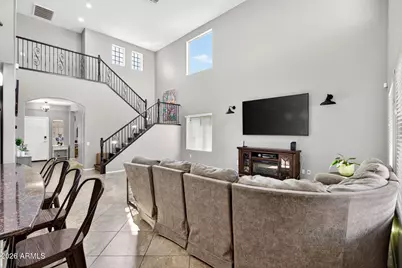 10840 W Saddlehorn Road, Peoria, AZ 85383 - Photo 7