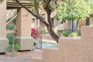 705 W Queen Creek Rd, Chandler, AZ 85248 - Photo 5