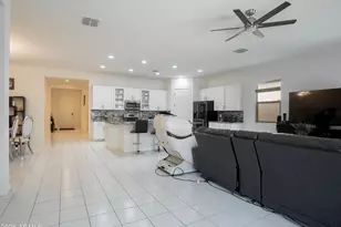 22419 N 97th Ln, Peoria, AZ 85383 - Photo 7