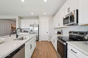 2551 E Homesteader Rd, San Tan Valley, AZ 85140 - Photo 17