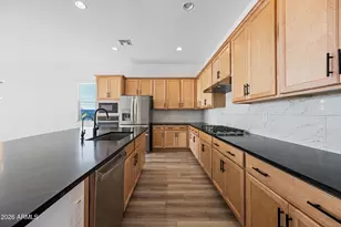 20320 S 230th Pl, Queen Creek, AZ 85142 - Photo 9