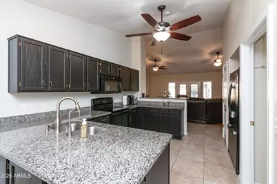 450 E Merrill Avenue, Gilbert, AZ 85234 - Photo 9