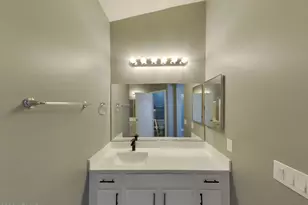 8610 W Echo Ln, Peoria, AZ 85345 - Photo 9