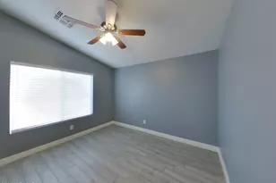 8610 W Echo Ln, Peoria, AZ 85345 - Photo 7