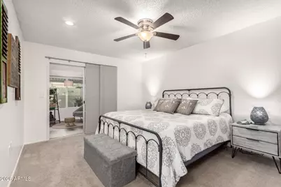 10864 W Santa Fe Drive, Sun City, AZ 85351 - Photo 17