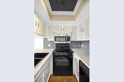 10411 N 11th Avenue #11, Phoenix, AZ 85021 - Photo 11