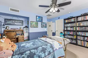 18196 W Ivy Ln, Surprise, AZ 85388 - Photo 17