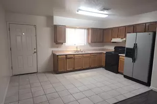 2531 W Morten Ave, Phoenix, AZ 85051 - Photo 9