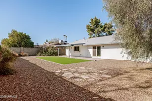 2843 E Cortez St, Phoenix, AZ 85028 - Photo 25