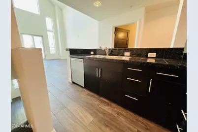 215 E McKinley Street #402, Phoenix, AZ 85004 - Photo 9