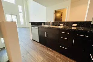 215 E McKinley St, Phoenix, AZ 85004 - Photo 9