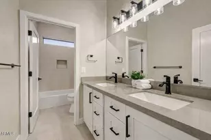 12170 W Eagle Ridge Ln, Peoria, AZ 85383 - Photo 15