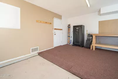 10004 W Pleasant Valley Road, Sun City, AZ 85351 - Photo 37