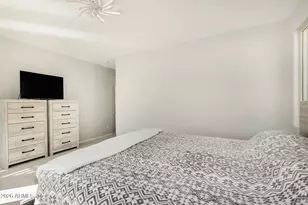 18275 W Cedarwood Ln, Goodyear, AZ 85338 - Photo 15