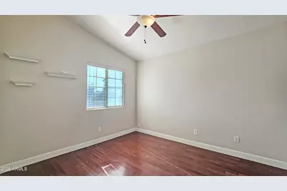 13888 W Wilshire Drive, Goodyear, AZ 85395 - Photo 35