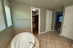 21807 N 37th St, Phoenix, AZ 85050 - Photo 29